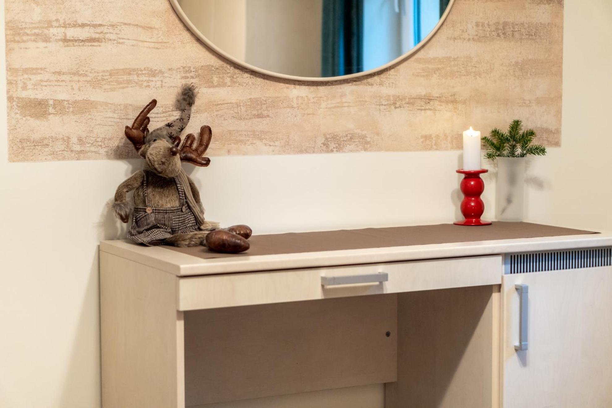 Gosciniec Stara Szkola Hotel Haluszowa ภายนอก รูปภาพ